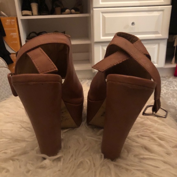 Steve Madden platform block heel - Picture 2 of 2